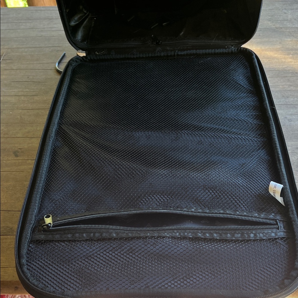 Betsey Johnson Betseyville Pink and Black patent leather Floral 20” suitcase. - Picture 8 of 11